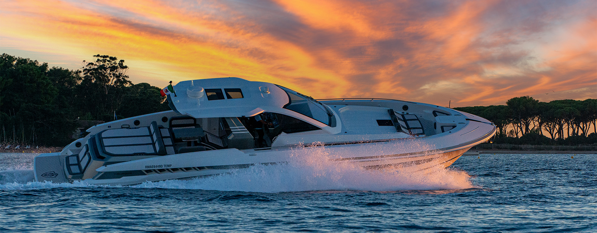 Canados Yachts - Gladiator 571 Blade